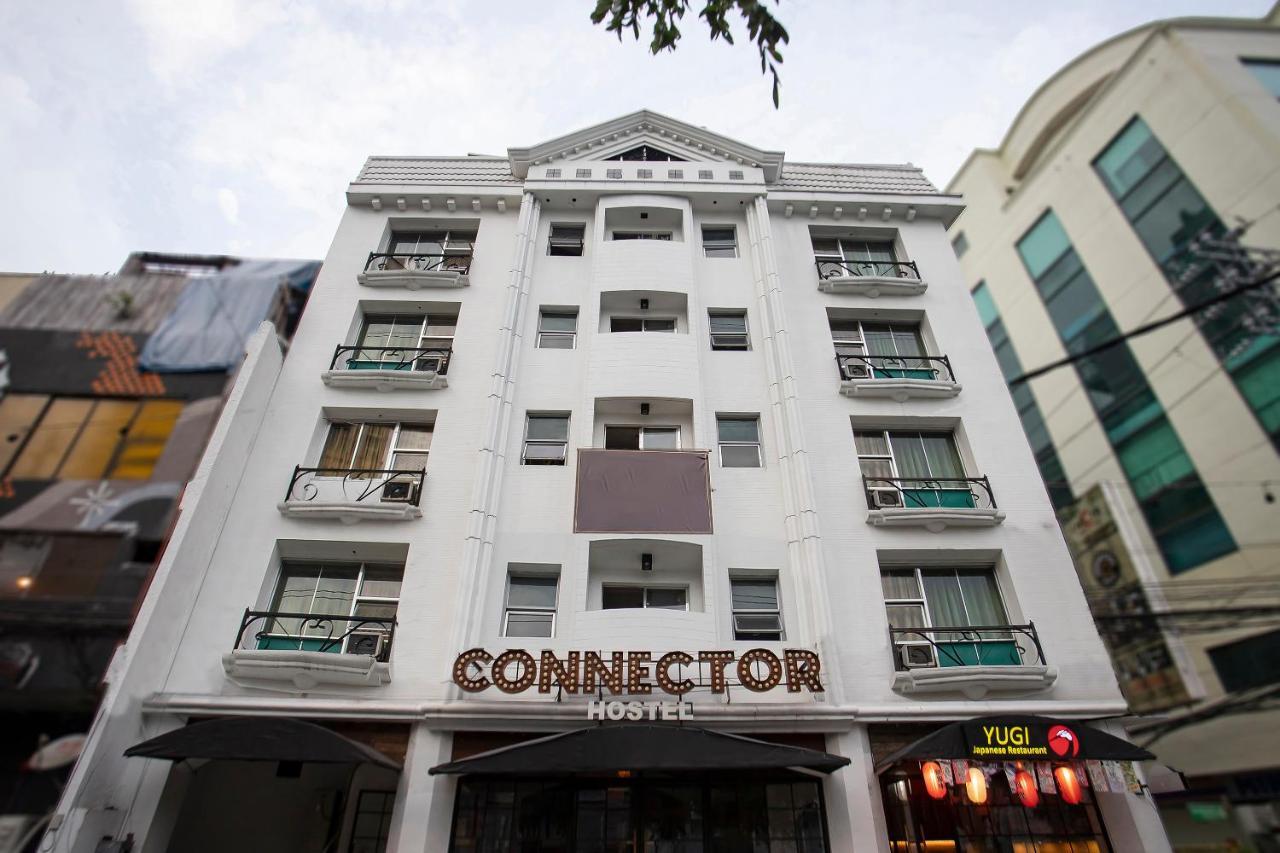 Oyo 821 Connector Hostel Макати Экстерьер фото
