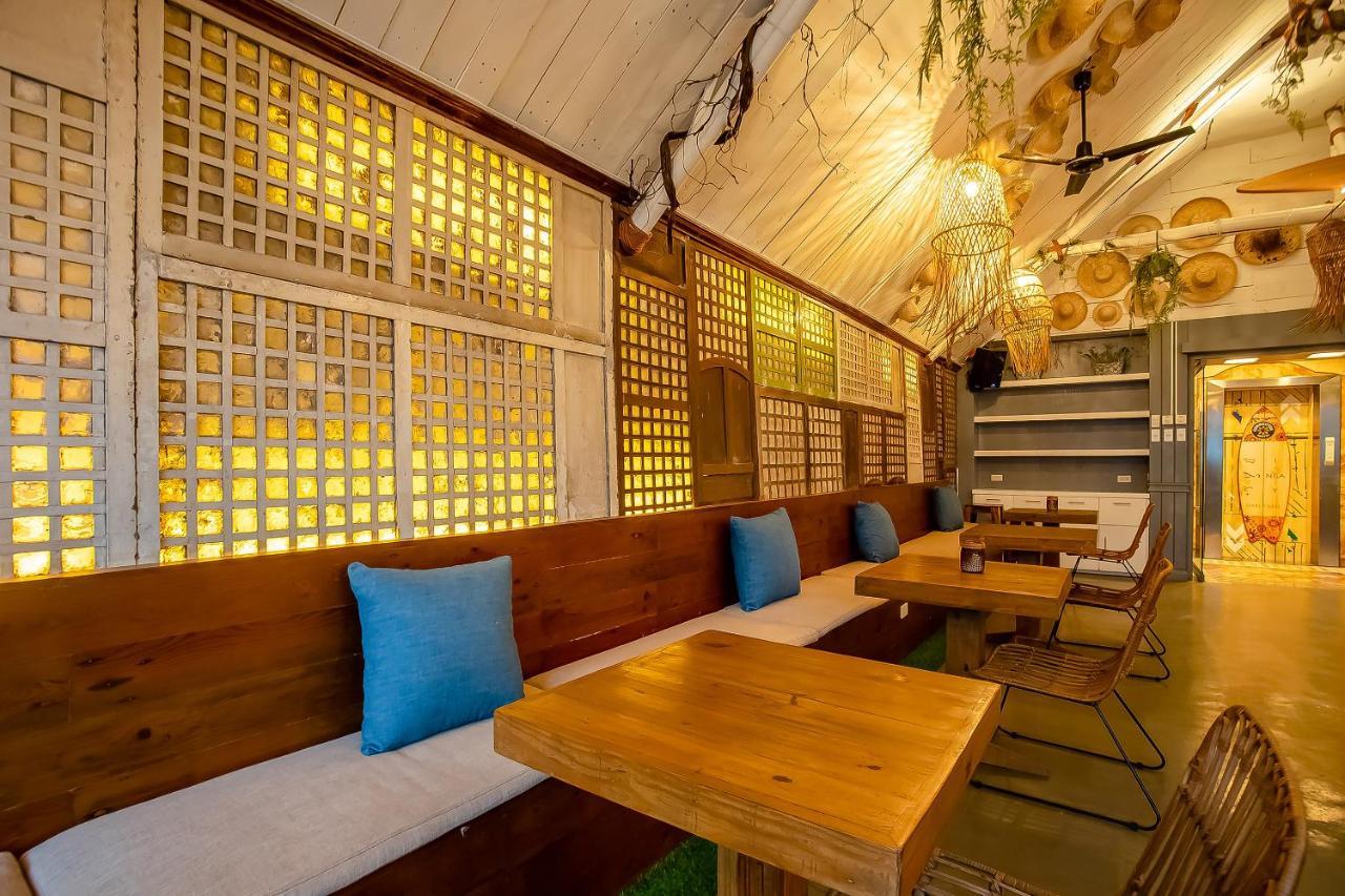Oyo 821 Connector Hostel Макати Экстерьер фото